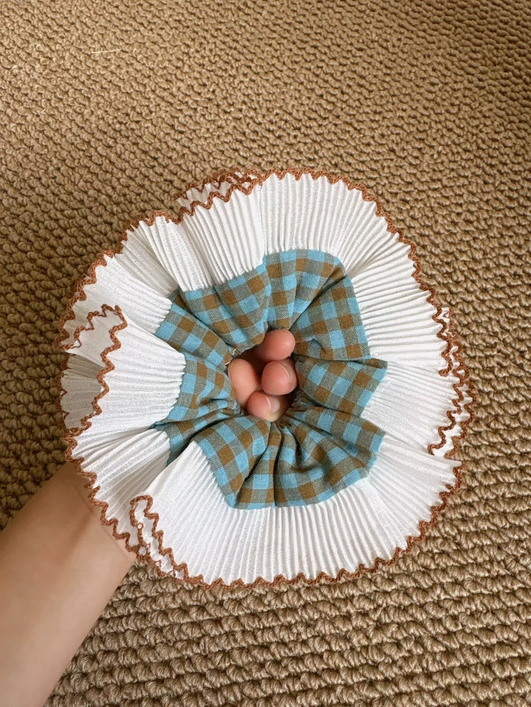 978627701528 - Image 1