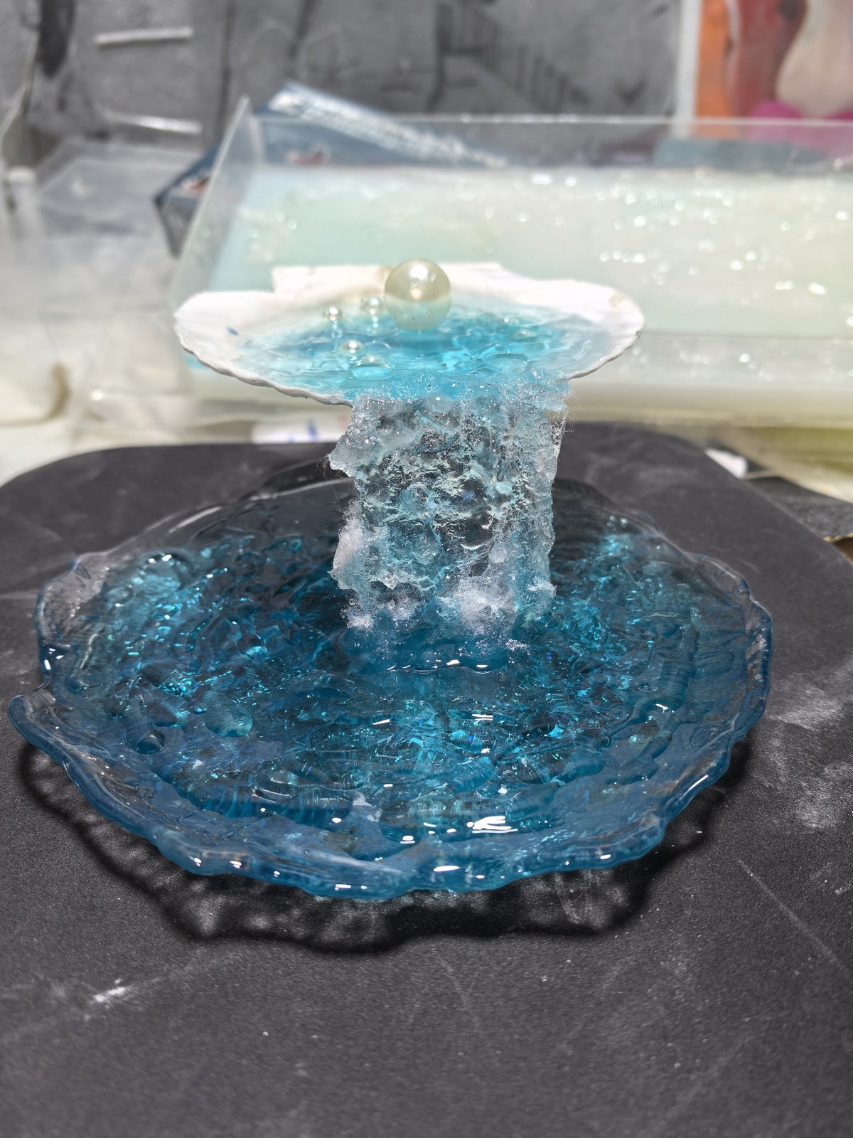 Blue Resin Seashell Waterfall Pearl Decor