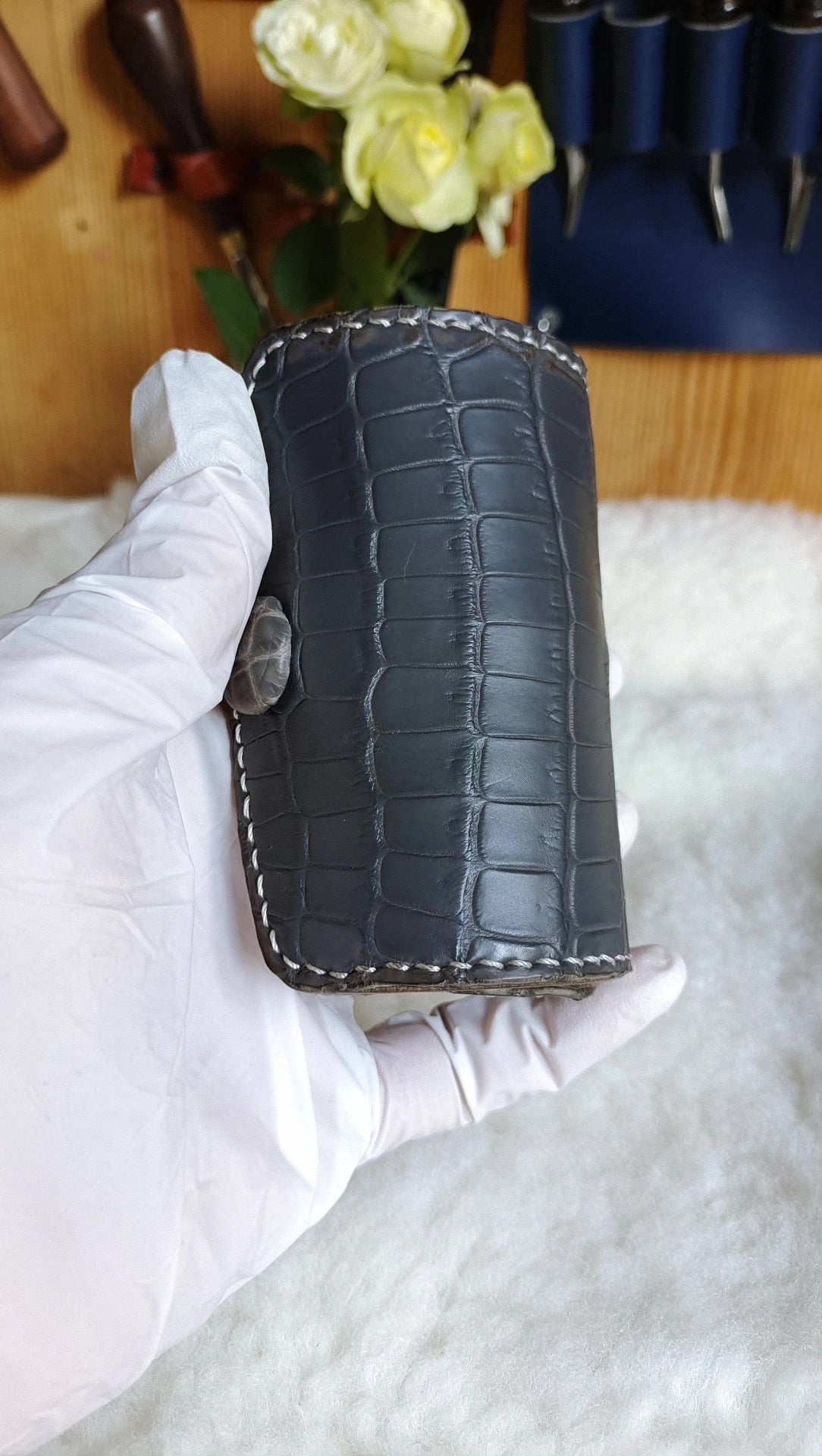 Estuche para nueces wenwan en piel de caimán gris