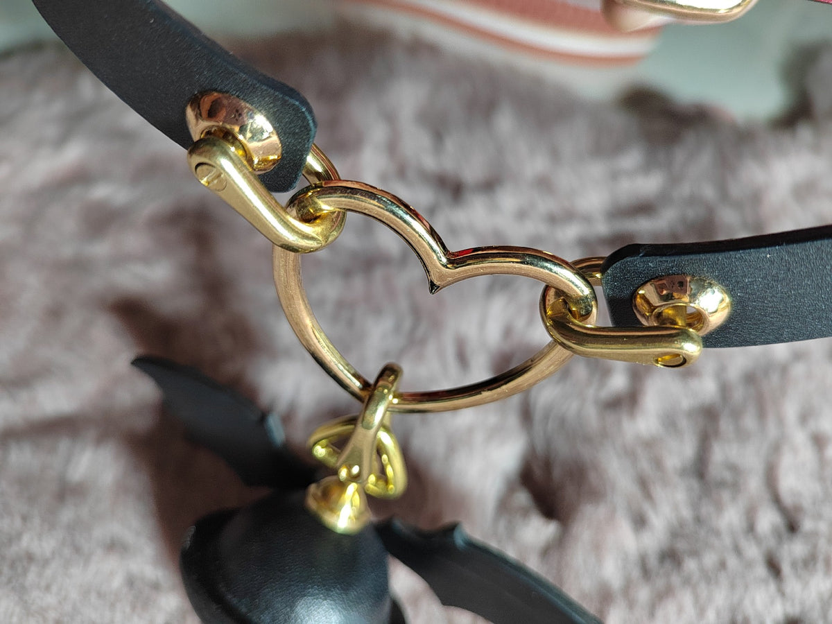 Handmade Leather Pet Collar with Heart Ring