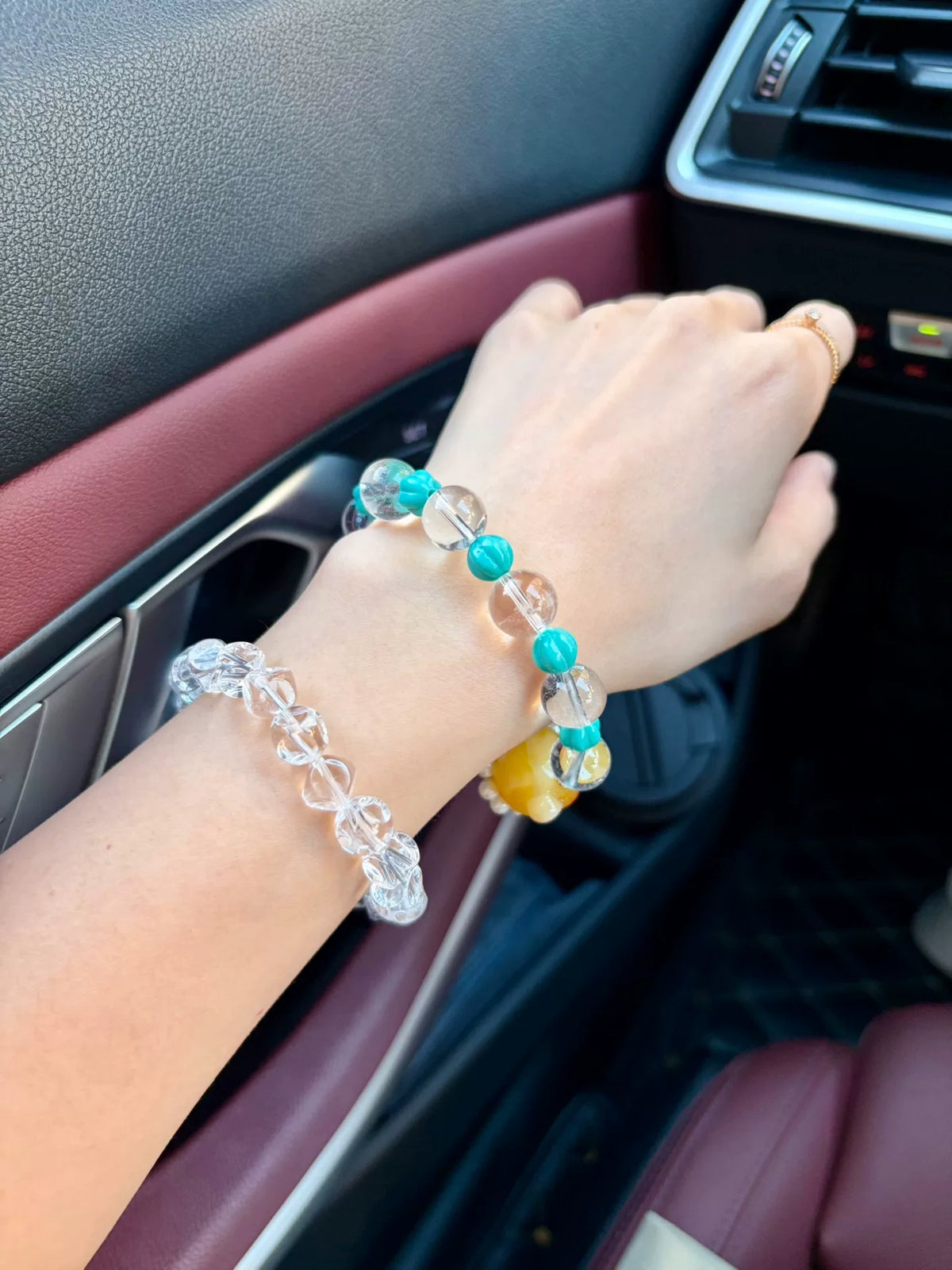 White Crystal Magnesite Bear Beaded Bracelet