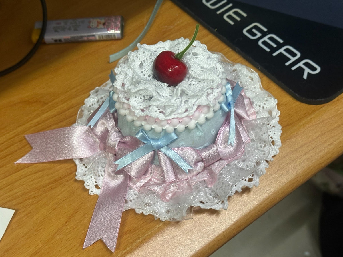 Mini sombrero Lolita de cupcake en azul pastel y rosa
