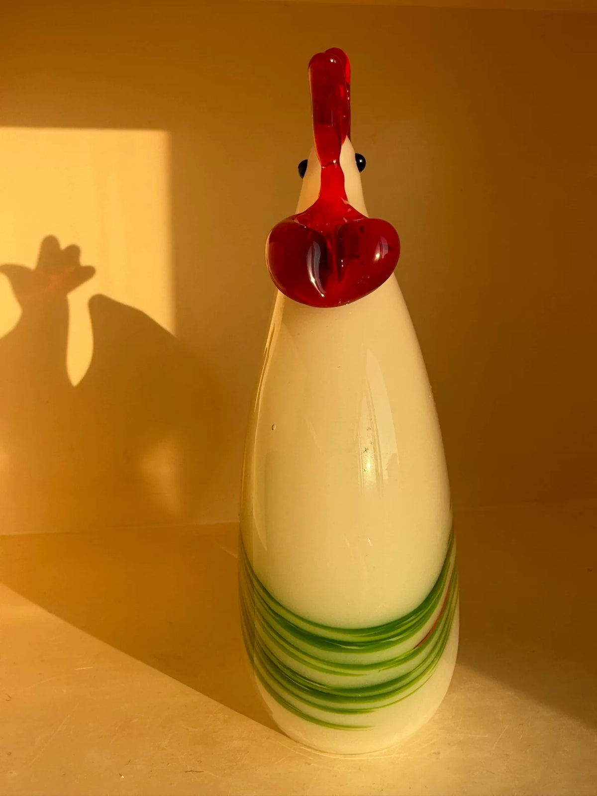 Vintage glazen haan figuurje in wit jade