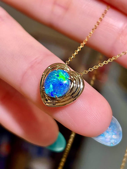 18K Gold Heart Opal Pendant 0.96ct