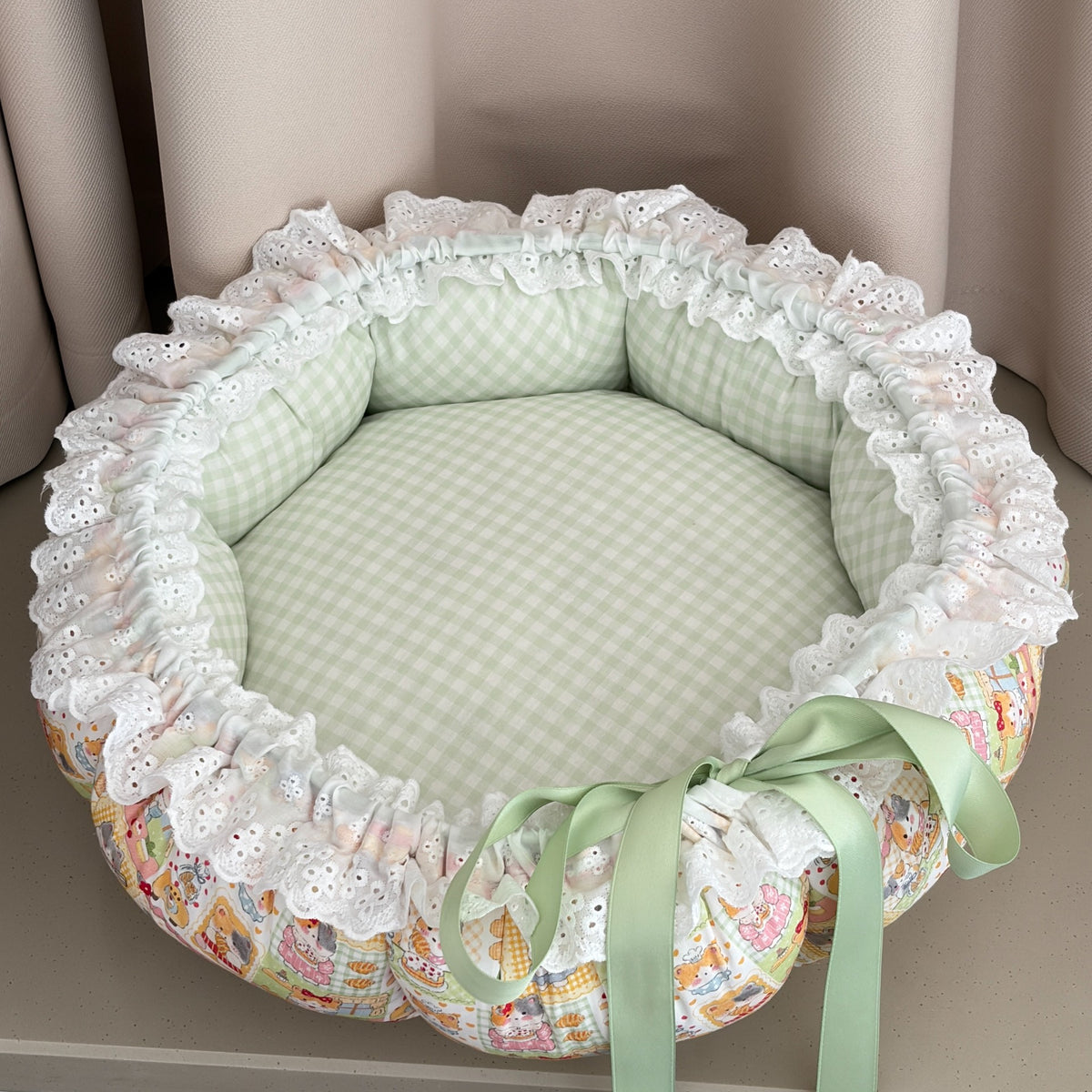 Circular Cotton Cat Bed with Pearl Cotton Filling