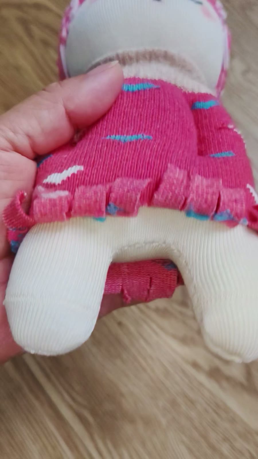 Poupée chaussette tricotée rose 20 cm