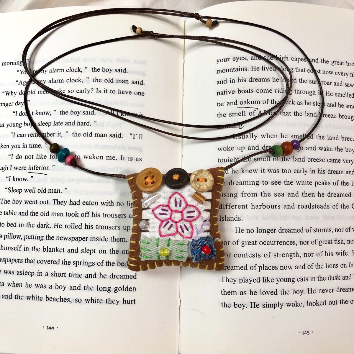 Handmade Flower Pendant Necklace with Wooden Beads