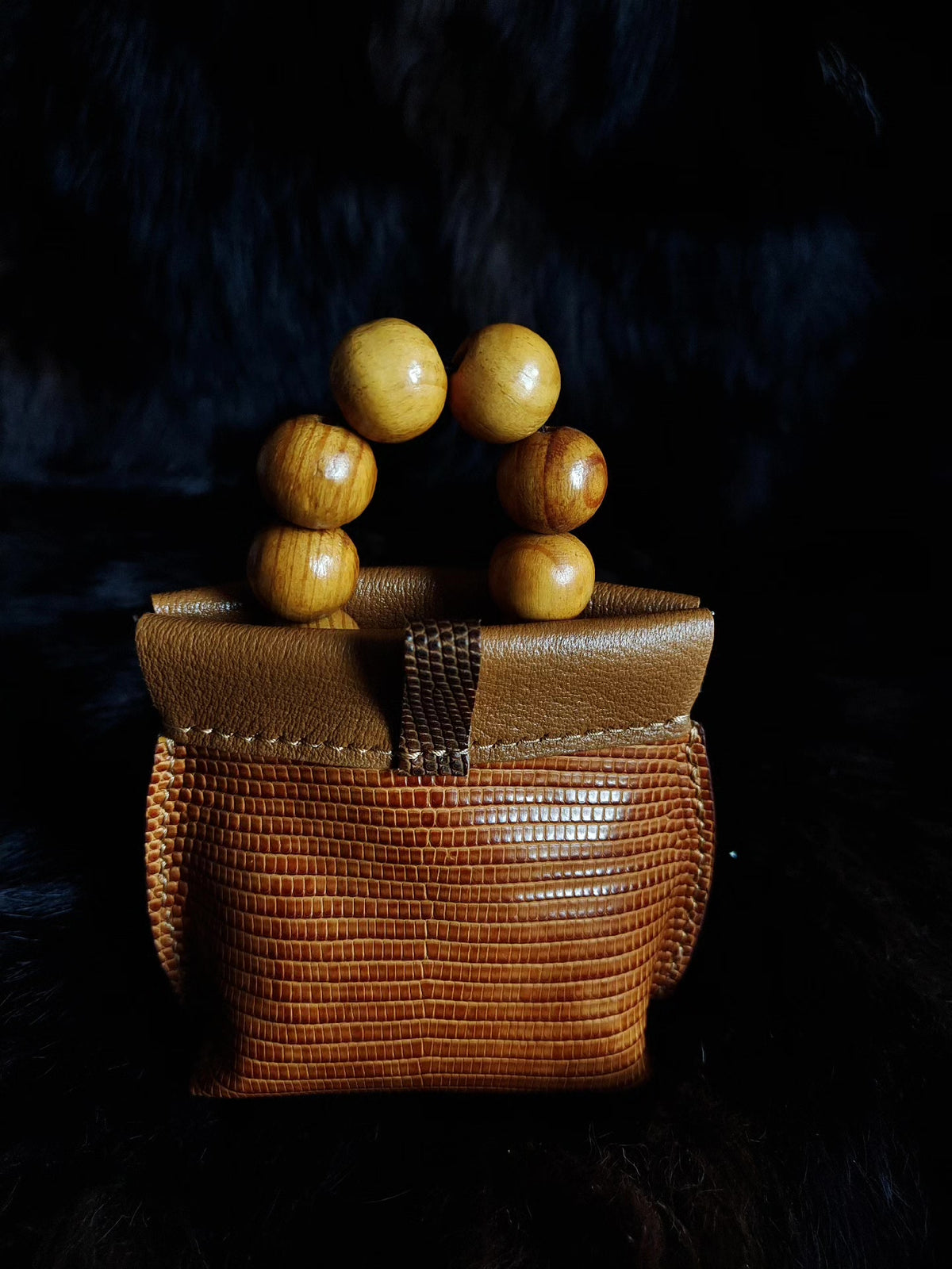 Pochette à monnaie en cuir jaune brun artisanale
