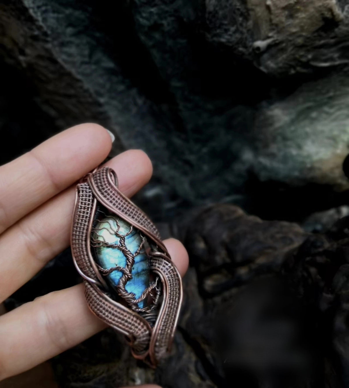 ハンドメイド 銅ワイヤーラップ ラブラドライト 生命の樹 ペンダント