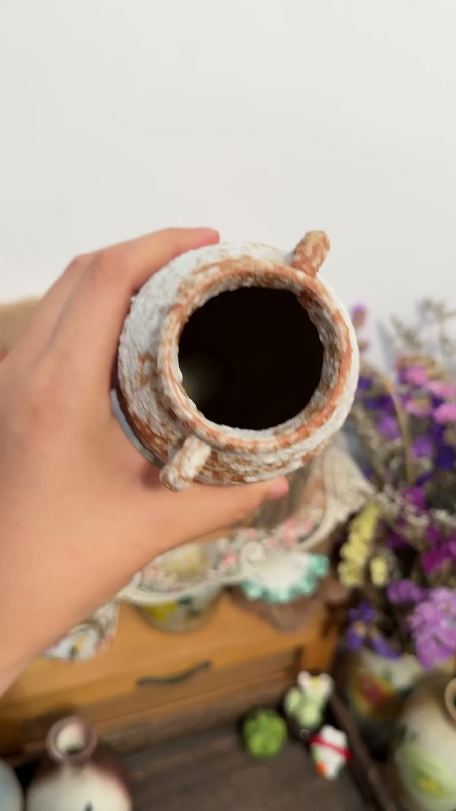 Jingdezhen Handmade Ceramic Twin Handle Vase