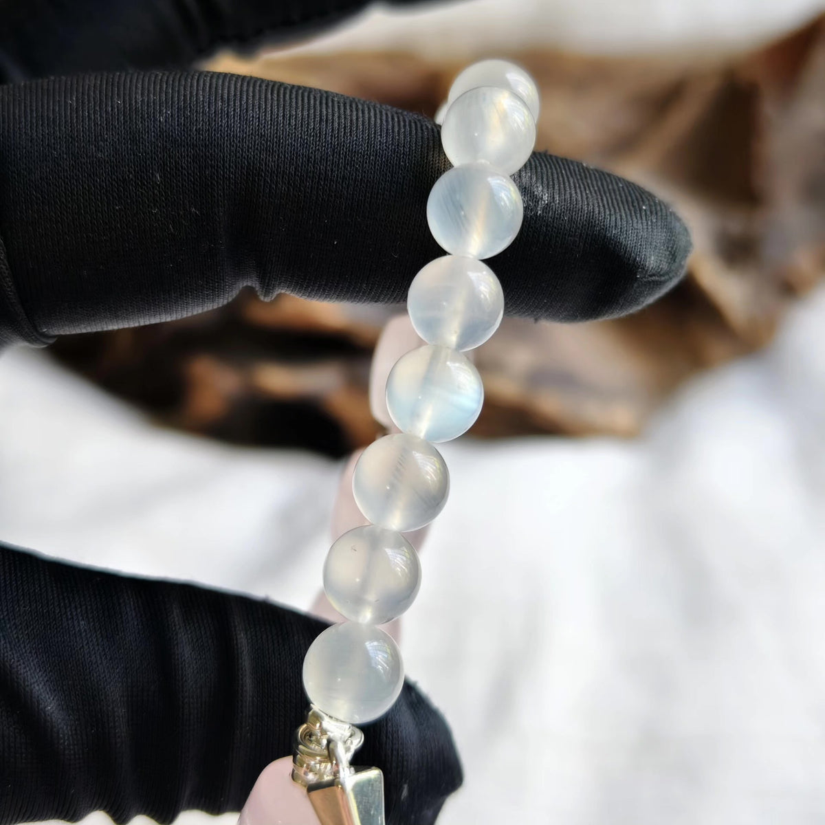 Rosenquarz-Mondstein Perlenarmband mit silbernem Spike-Anhänger