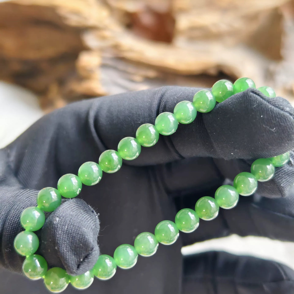 Armband i äppelgrön nefrit jade 6mm