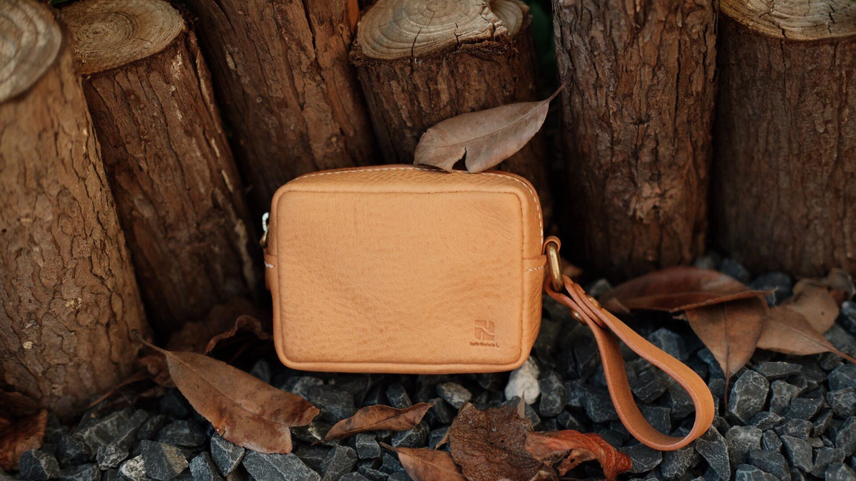 Mbox Leather Small Rectangular Pouch