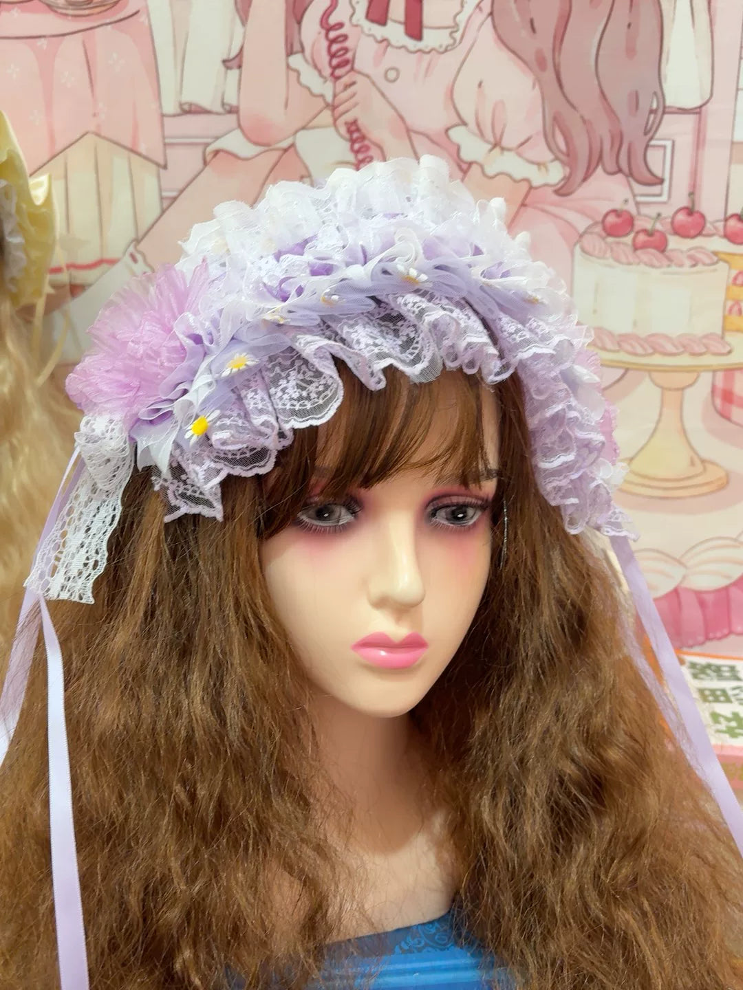 Diadema Lolita con Encaje, Perlas y Flores en Lavanda