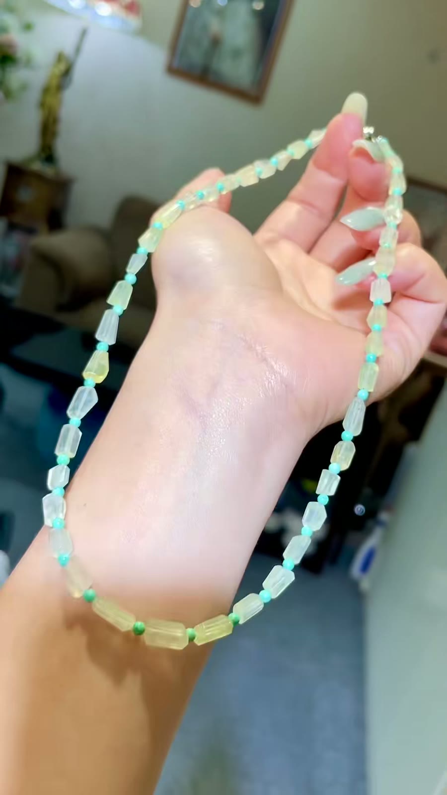 Collana di perline in prehnite e turchese