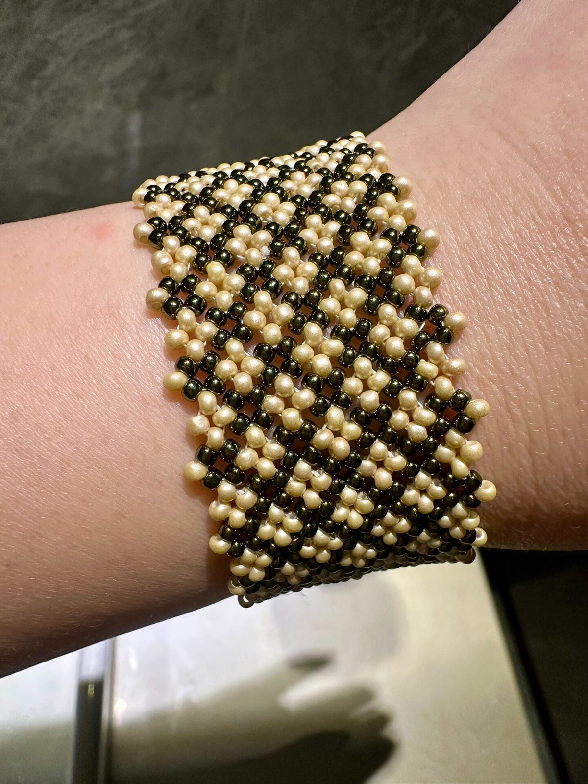 Seed Bead Bracelet Diagonal Grid Pattern