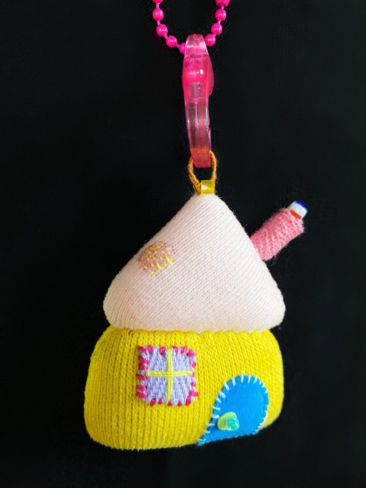 ハンドメイド ハウス ぬいぐるみチャーム（ボールチェーン付き）
