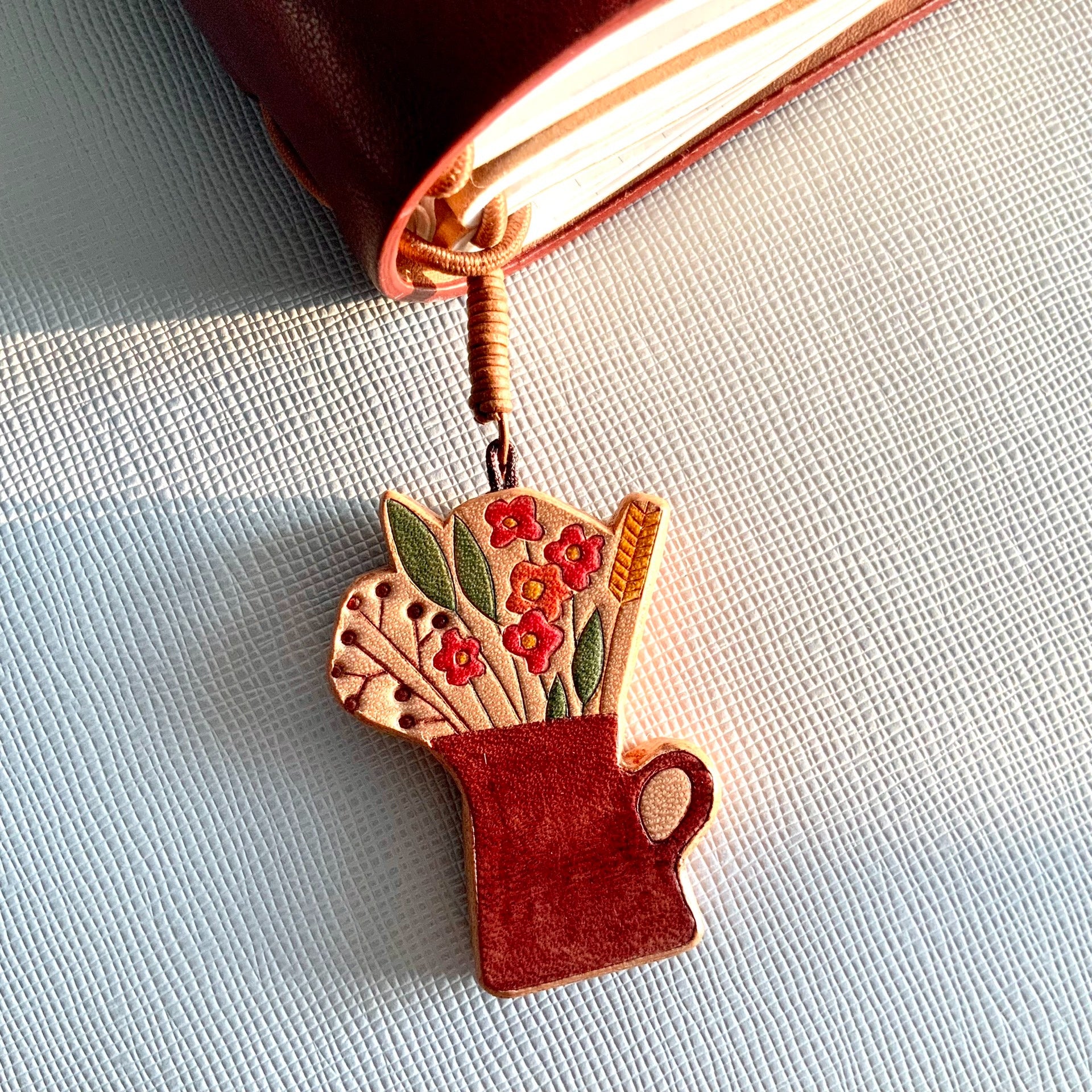 Leather Teacup and Vase Flower Charms Set