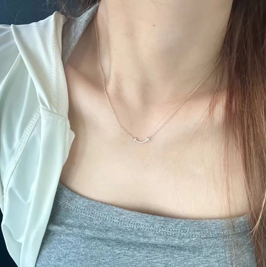Collar Mini Smile Plata de Ley S925 Pavé