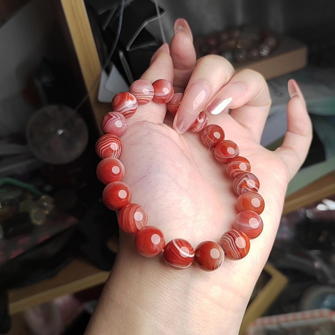 Bracelet en perles d'agate rouge du Sud rubanée naturelle