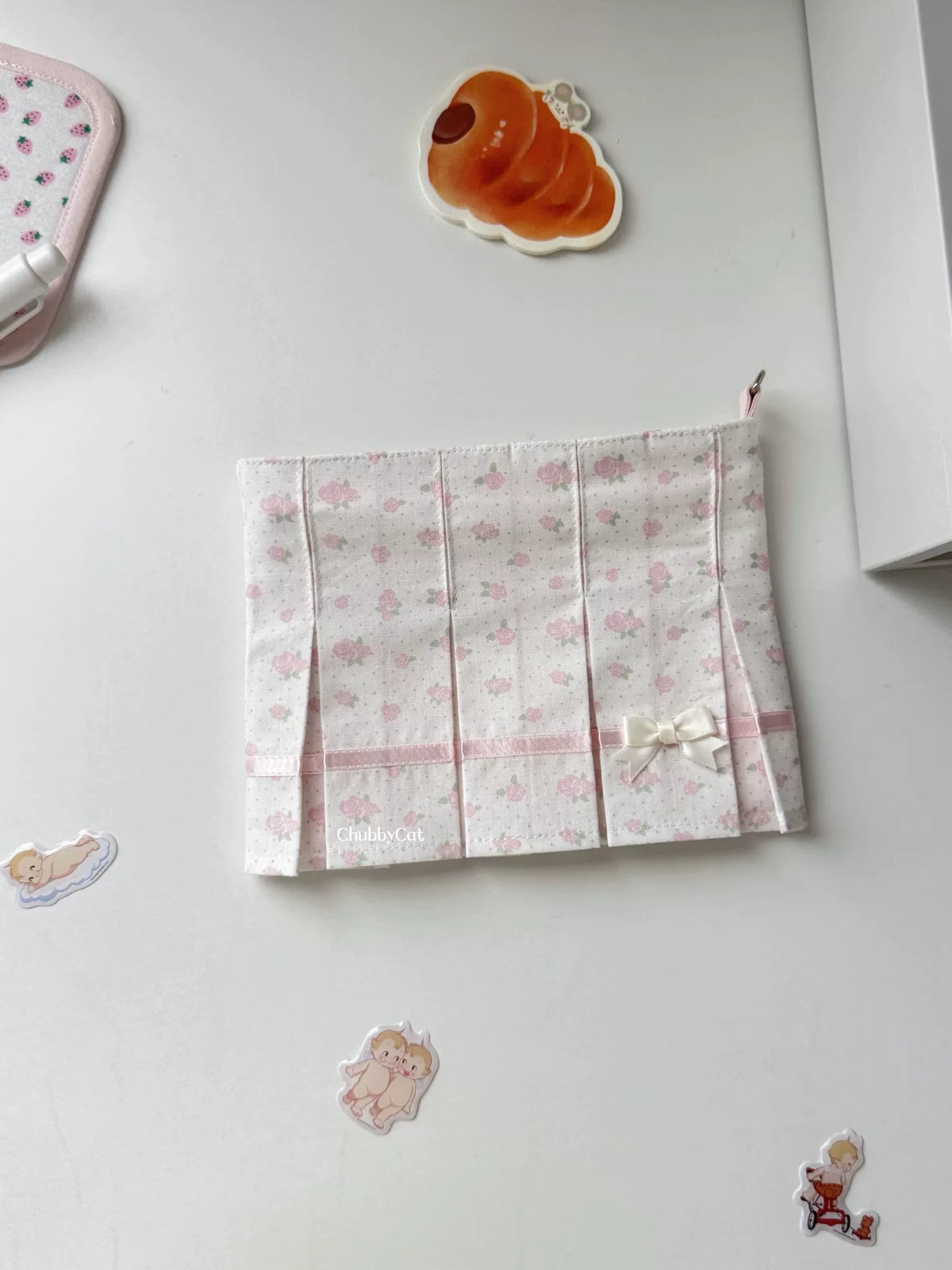 Pleated Skirt Storage Bag Accordion Design
