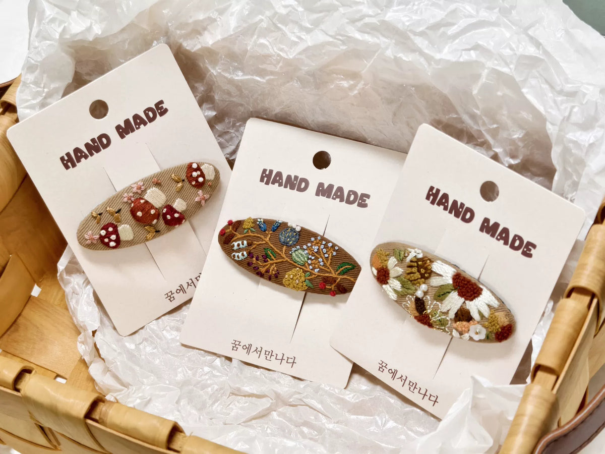 Pinzas para el pelo bordadas a mano estilo bosque otoñal