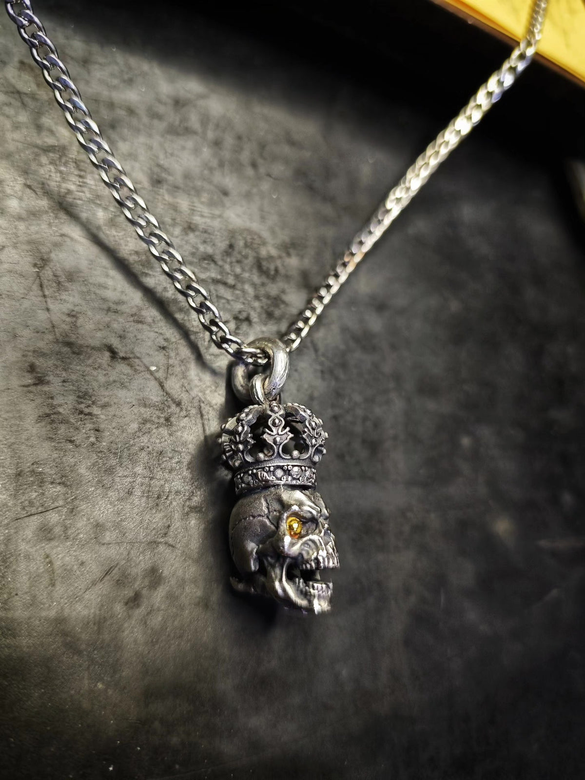 Skull Emperor Silver Pendant Gold Inlay
