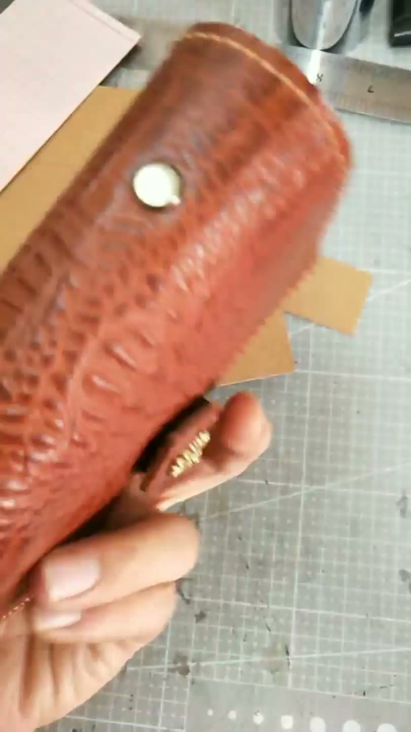 Funda para cuaderno de piel A7 con relieve de cocodrilo