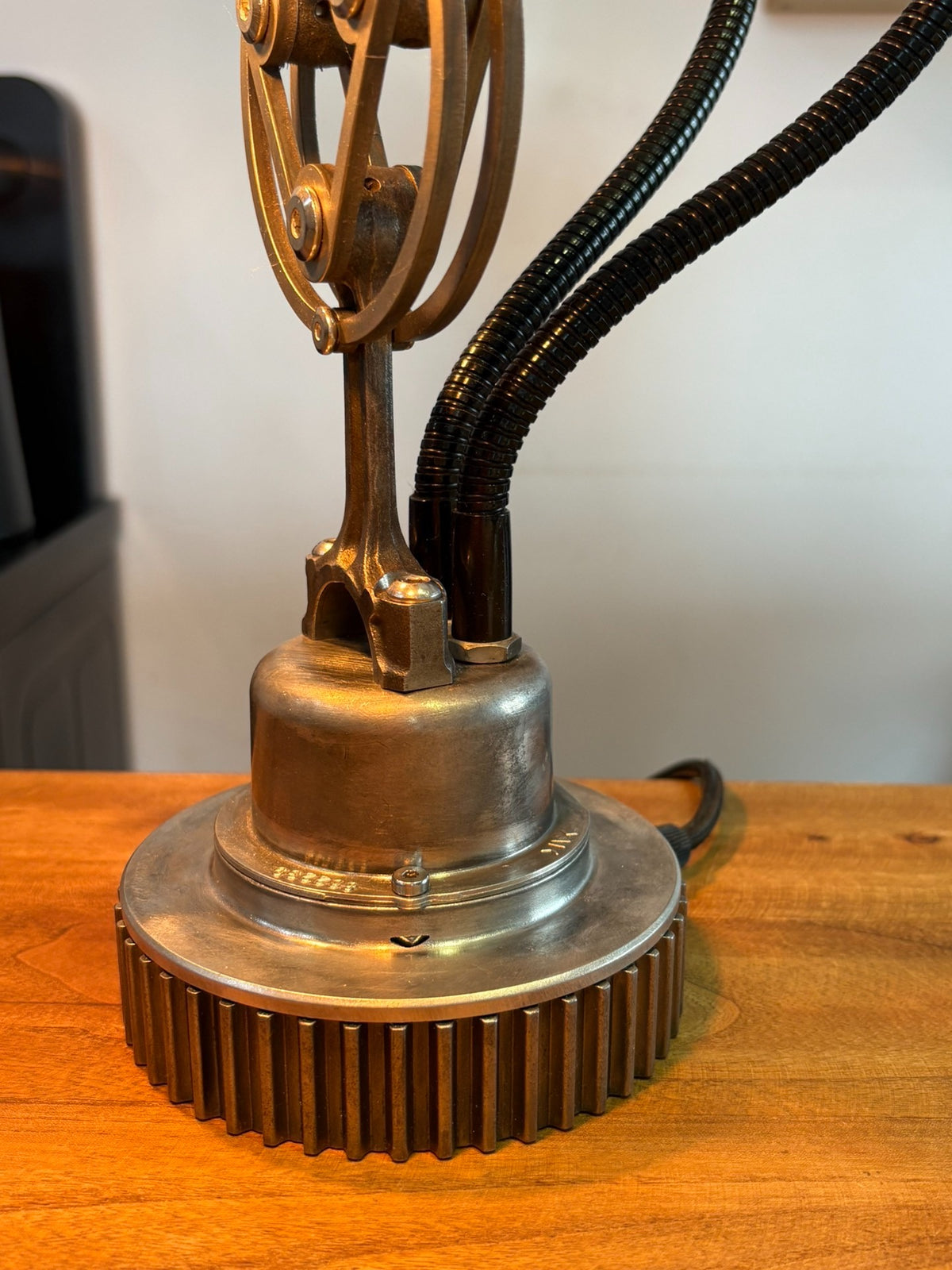 Steampunk Engine Connecting Rod Dual-Head Table Lamp