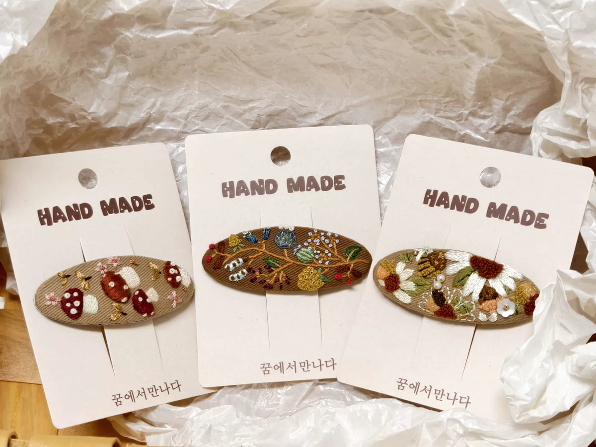 Pinzas para el pelo bordadas a mano estilo bosque otoñal
