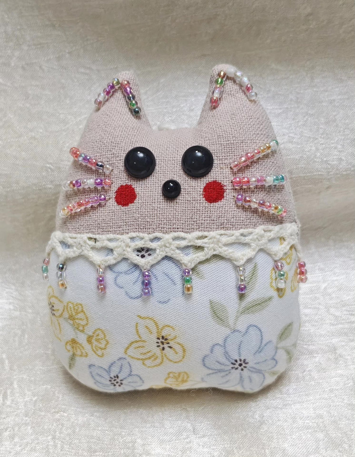 Ornement Peluche Chat artisanal Tissu floral
