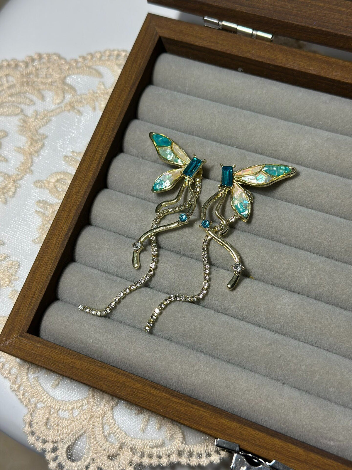 Butterfly Earrings with Tassel Chain