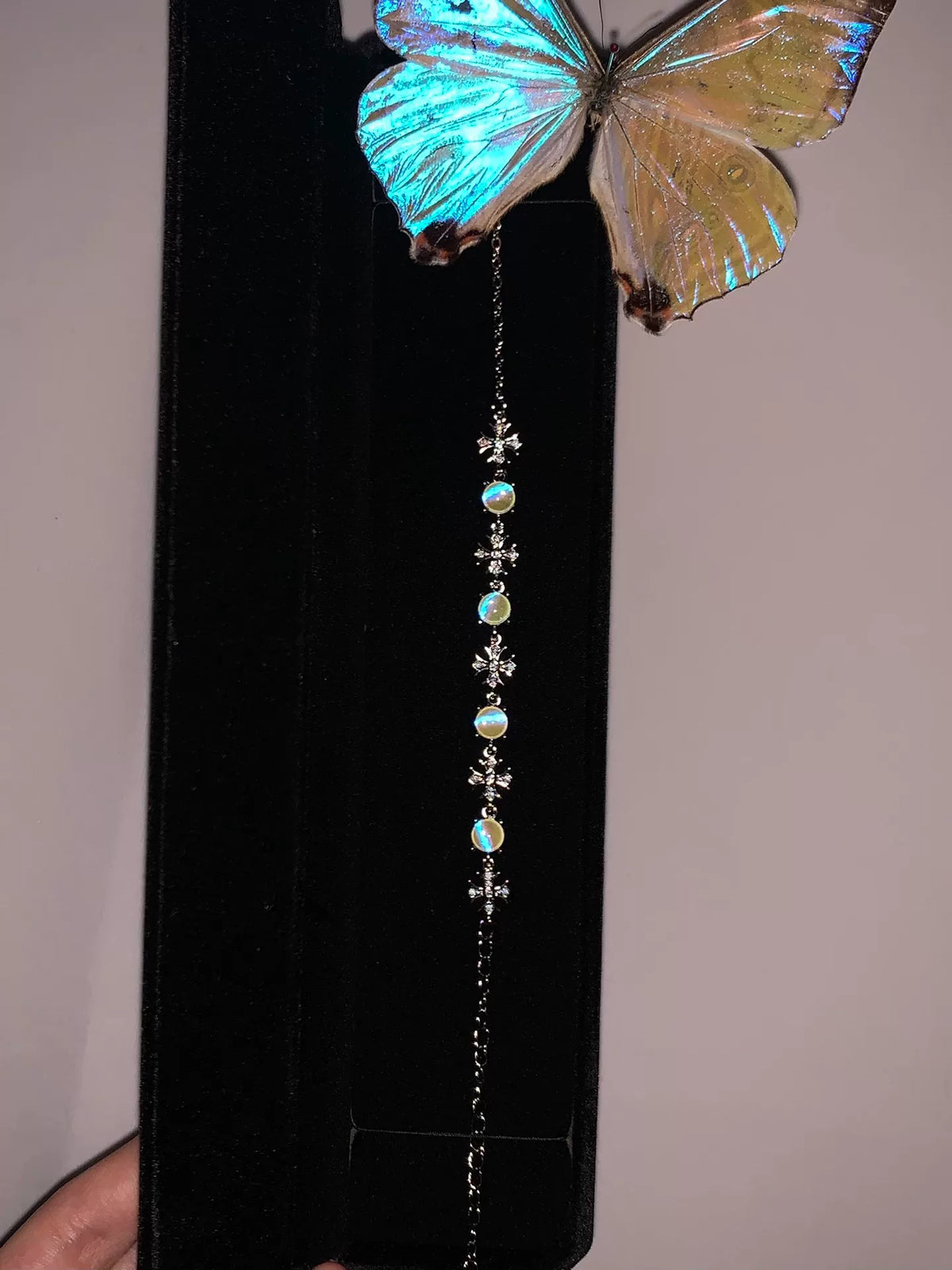 Bracciale farfalla con perle di cristallo blu