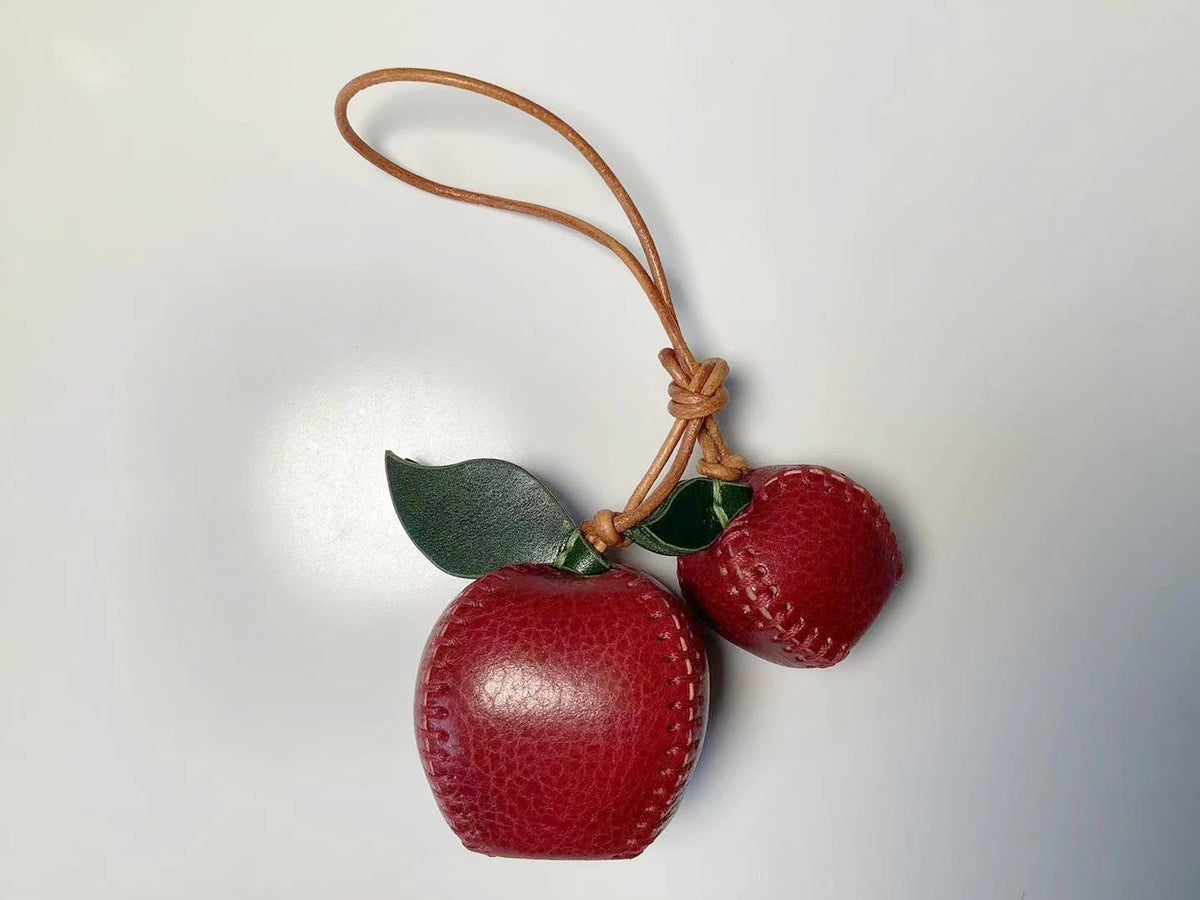 レザー アップル チャーム キーホルダー 手作り 牛革