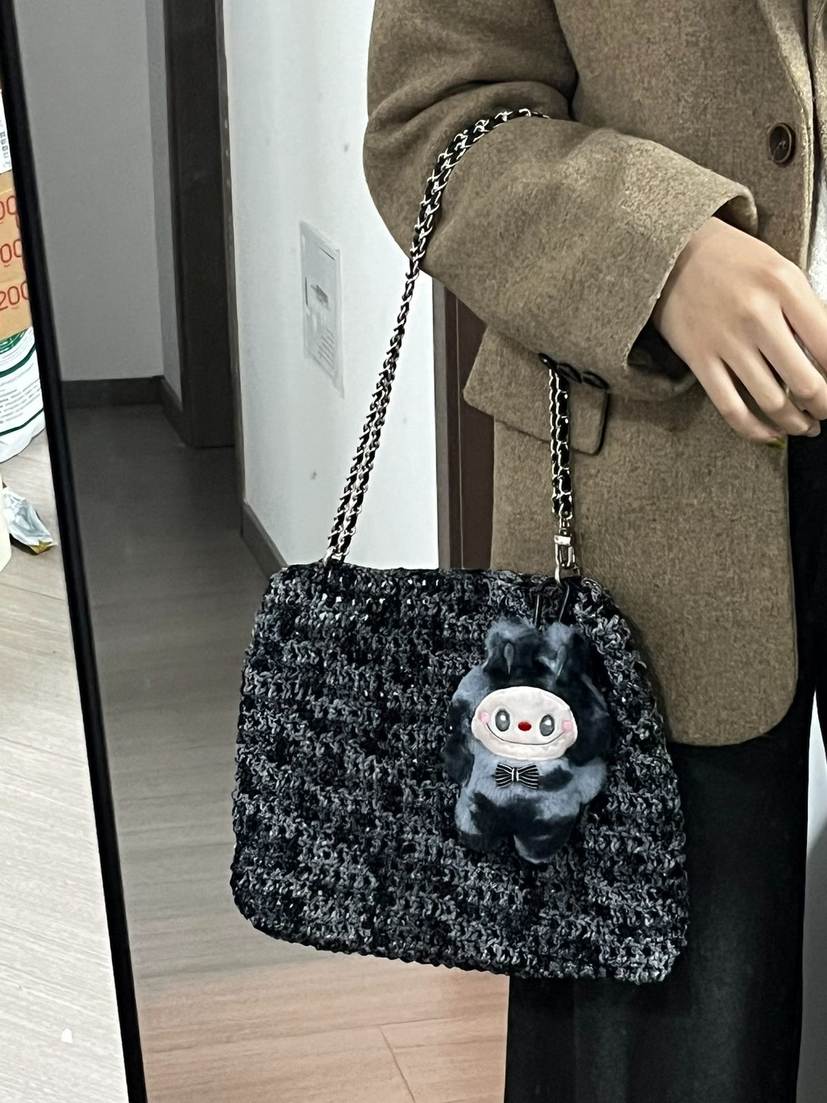 ブラック×ホワイト チェーンショルダーバッグ