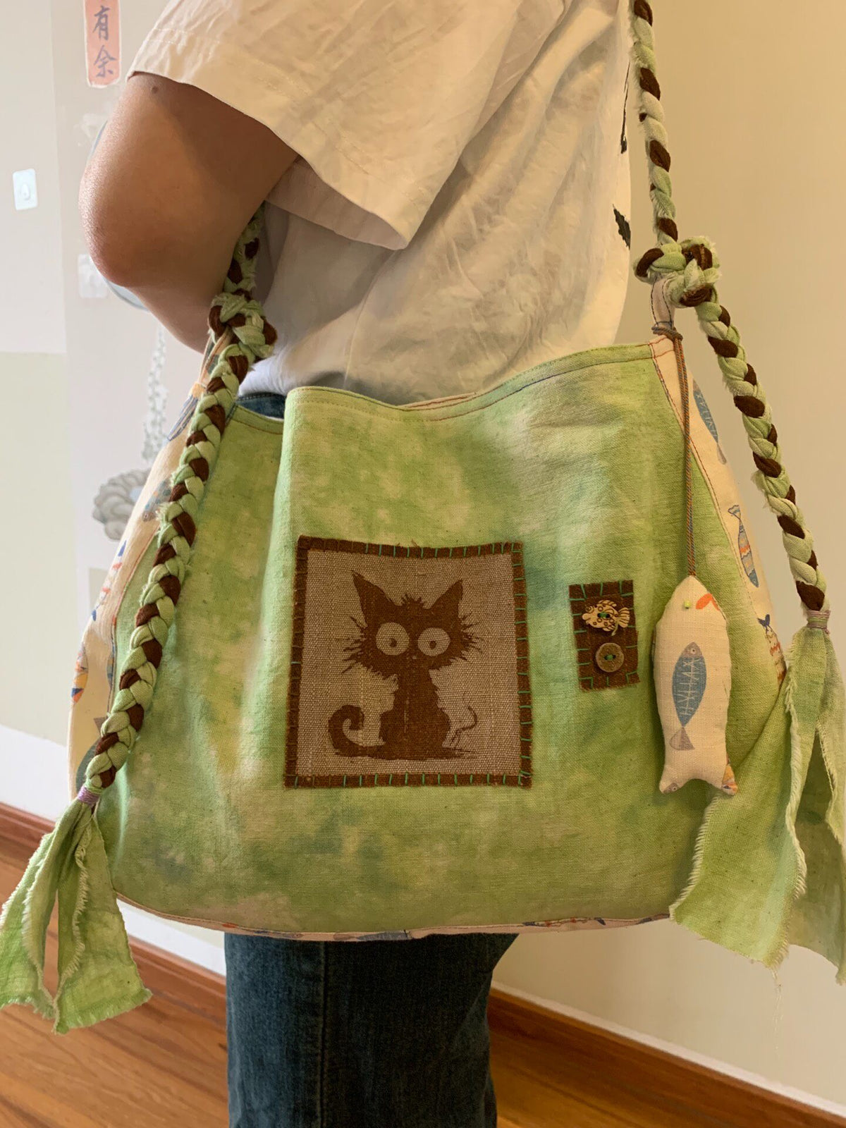 Handwoven Green Shoulder Bag with Cat Applique