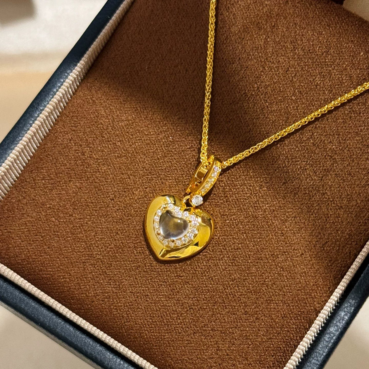 Collar con colgante de corazón bañado en oro S925