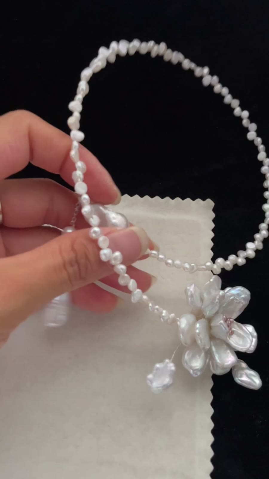 Natural Pearl Floral Baroque Choker