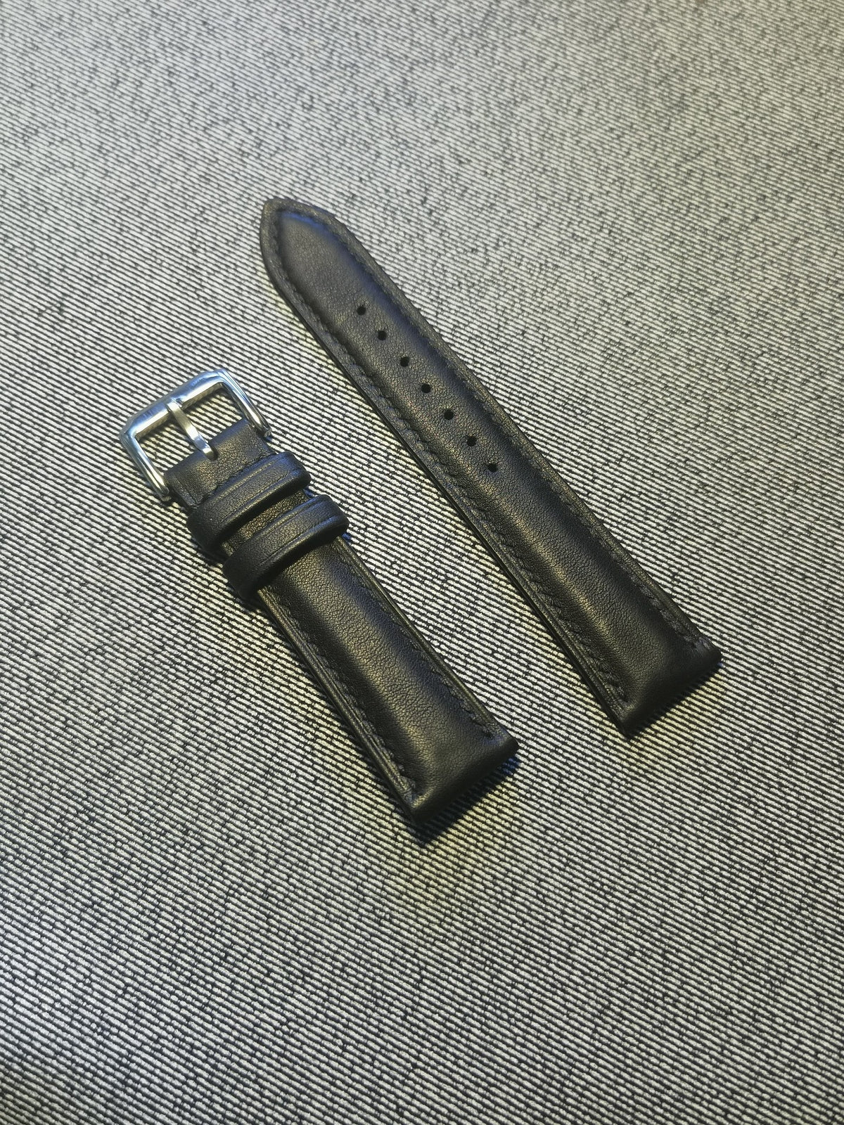 979754138962 - Image 1