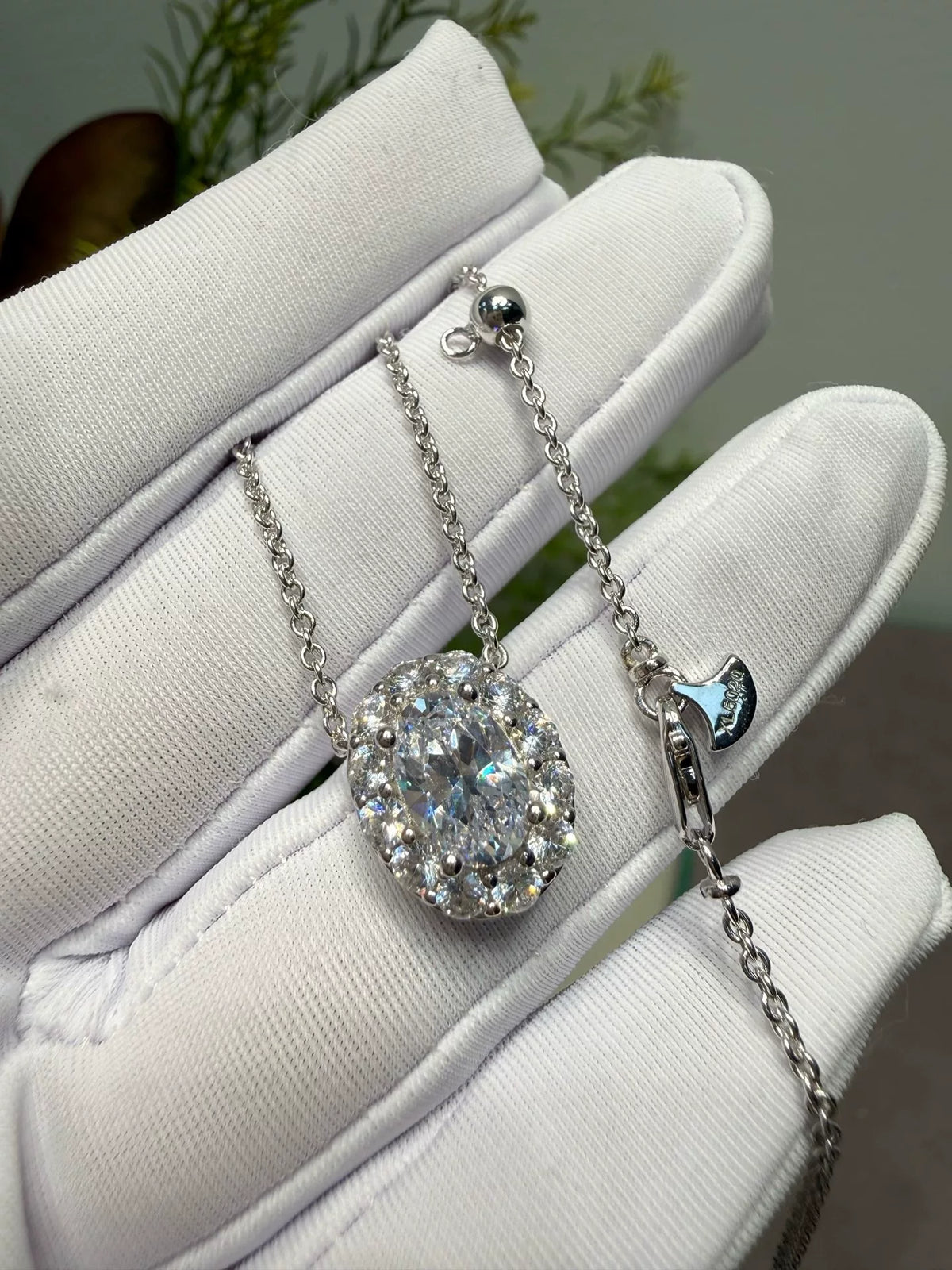 Collier Halo Ovale Or V plaqué rhodium