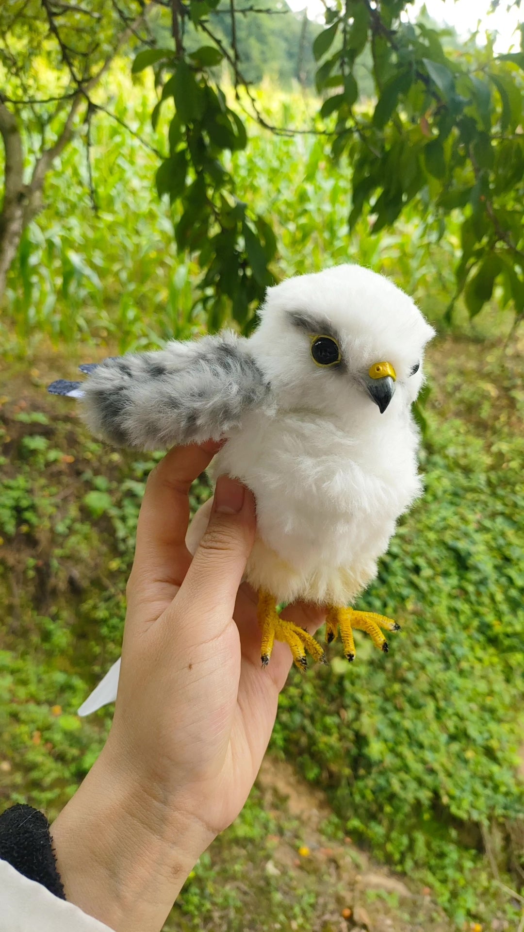 Creatura Fantastica Falco Pellenano in Chenille