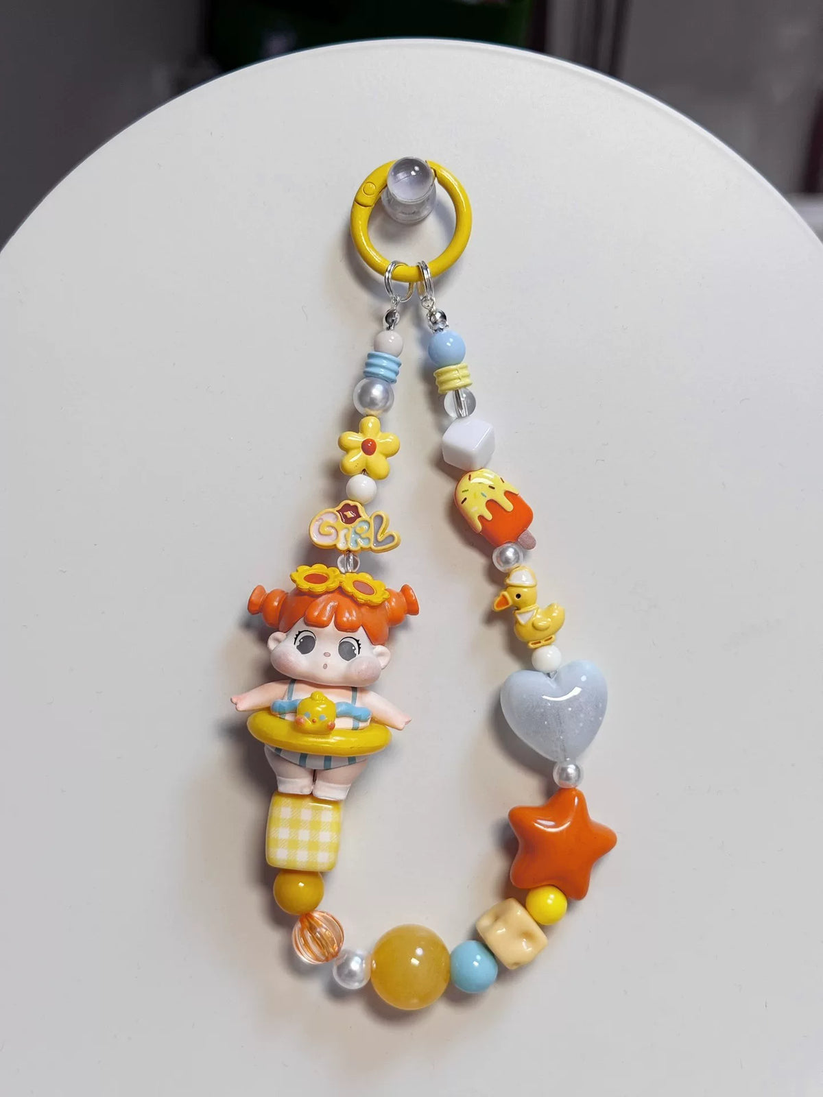 Acessório de Contas com Boneca para Telemóvel, Mala e Chaveiro