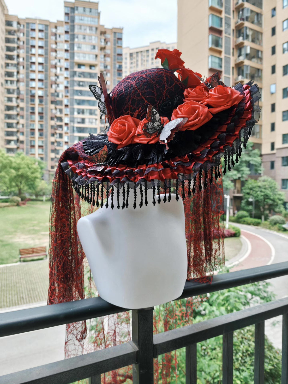 Gothic Lolita spindvävs-bonnet med pärladade fransar