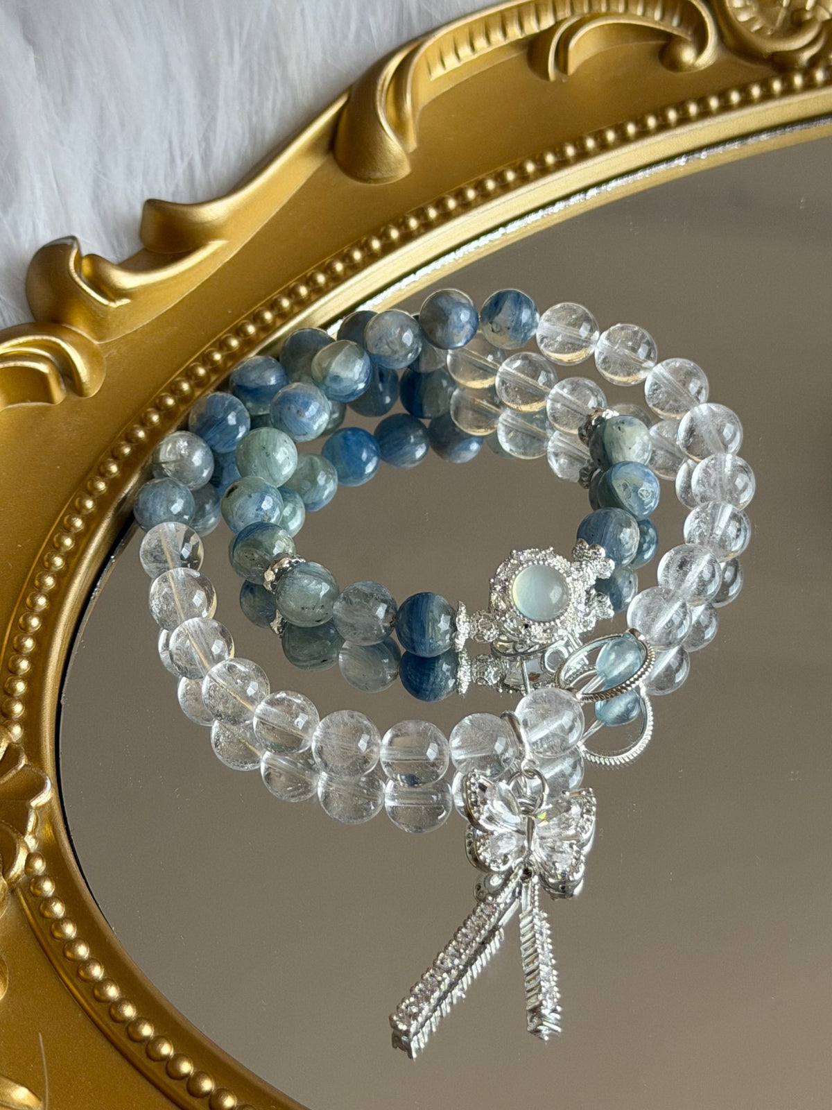Pulsera de doble vuelta de sodalita azul y cuarzo