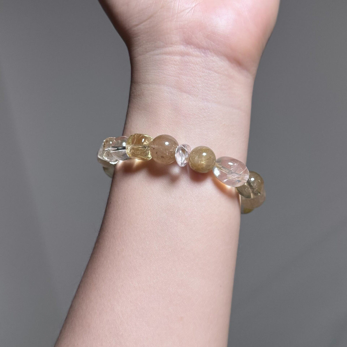 Bracelet en perles de quartz rutilé, clair et jaune