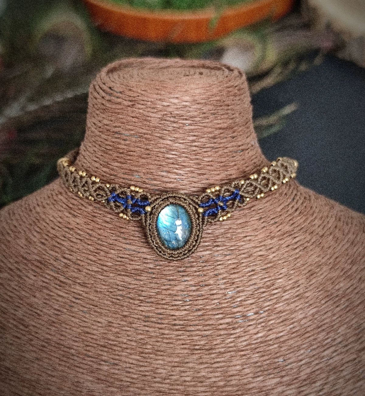 Choker in Macramé Labradorite con Cordoncino Marrone