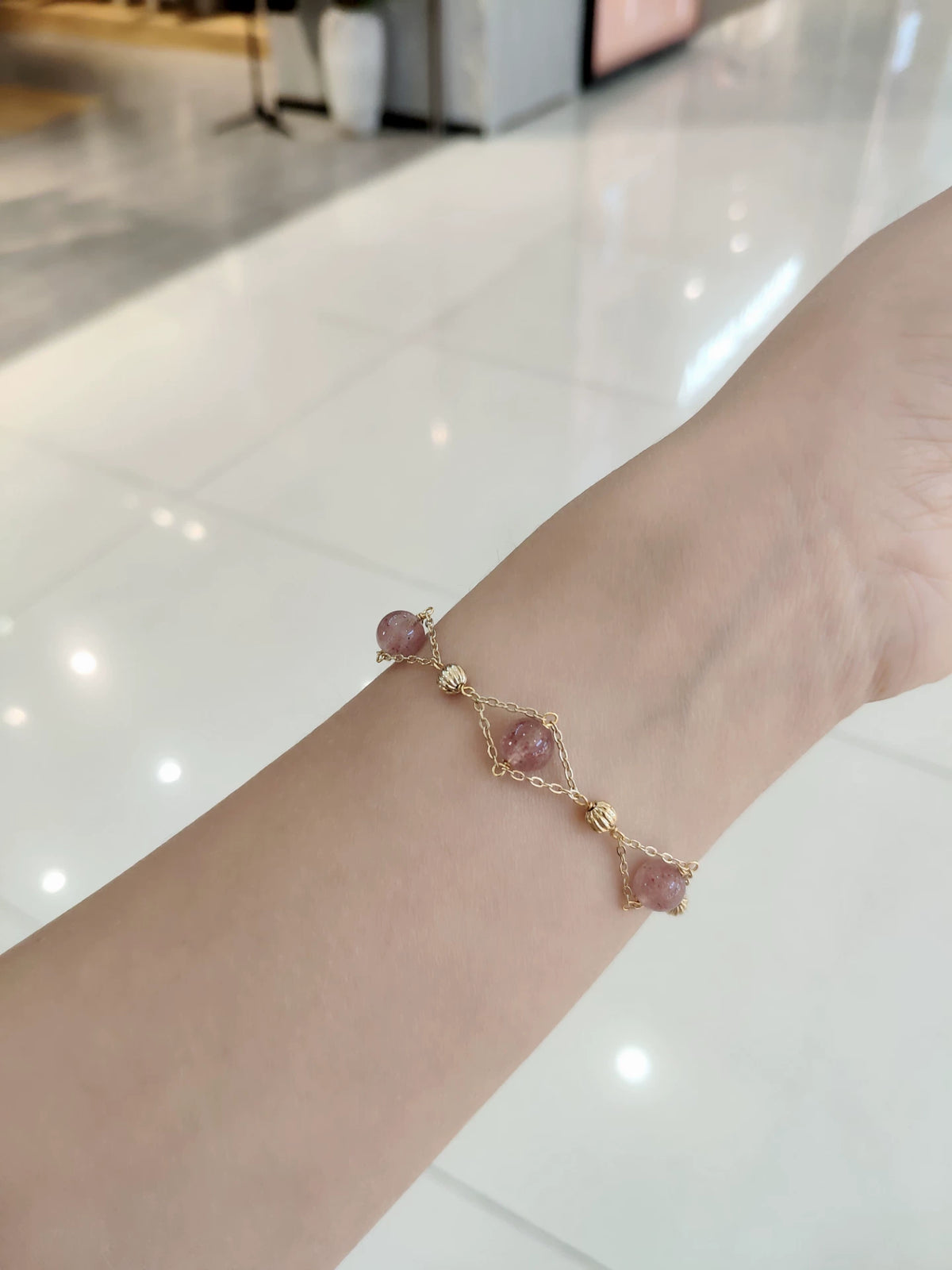 Erdbeerquarz Armband, 14K Goldfüllung