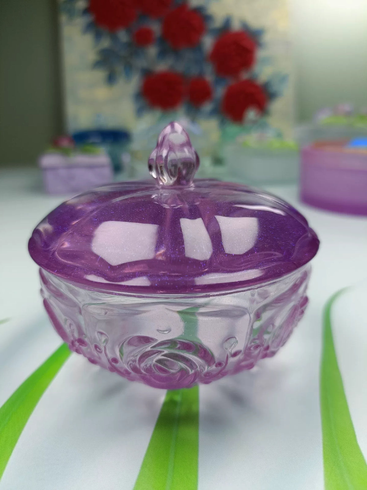 Florale Glas-Schmuckdose mit Deckel