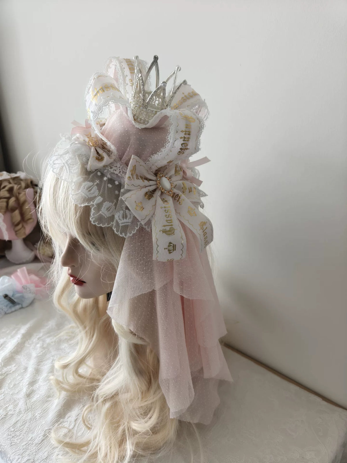 Accessoire de cheveux Lolita rose avec couronne en dentelle