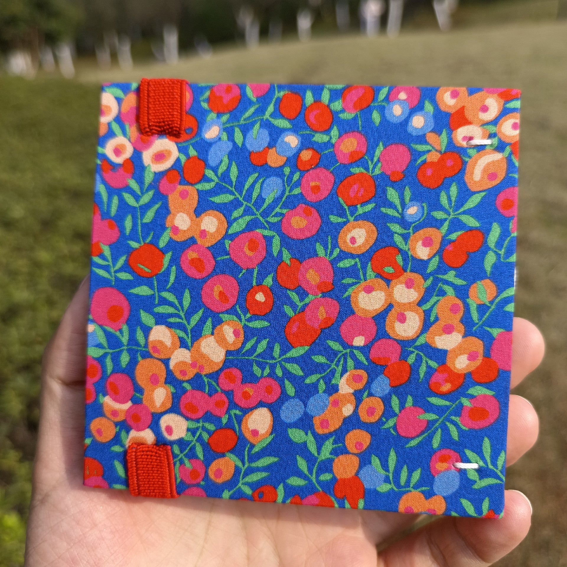 Handmade Watercolor Sketchbook 9cm Square 300gsm Semi-Cotton Paper Exposed Spine Binding
